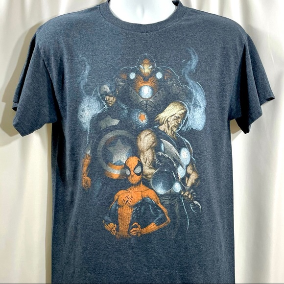 Marvel Avengers Comic Book Heroes MCU Tee Medium Spider-Man Thor Ironman Captain - Picture 1 of 4